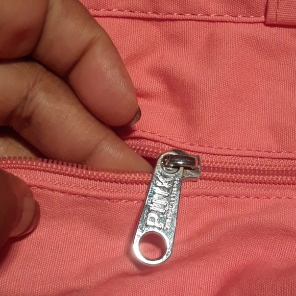 AUTHENTIC PINK VS TOTE BAG - Picture 4 of 6